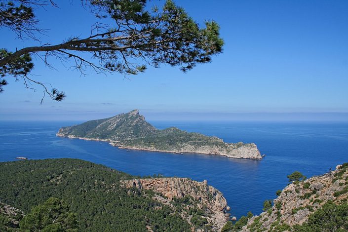 The Best Day Trips from Palma de Mallorca - The Backpacking Site